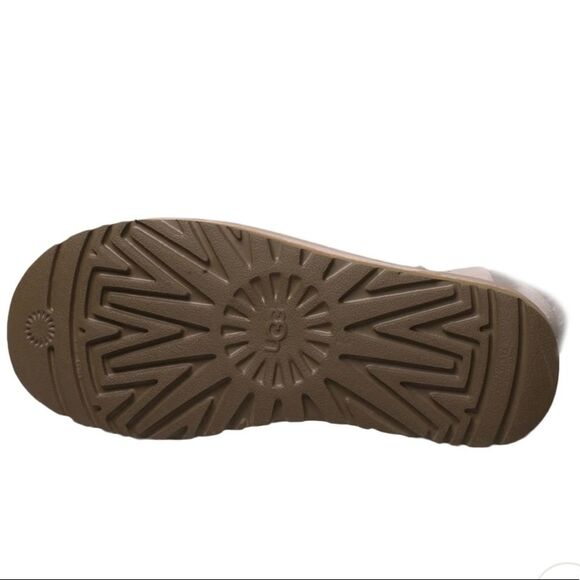 🆕✨UGG | Mini Boots |Classic Galaxy SWAROVSKI NWT - Picture 9 of 12